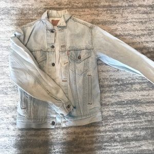 Levi’s denim jacket